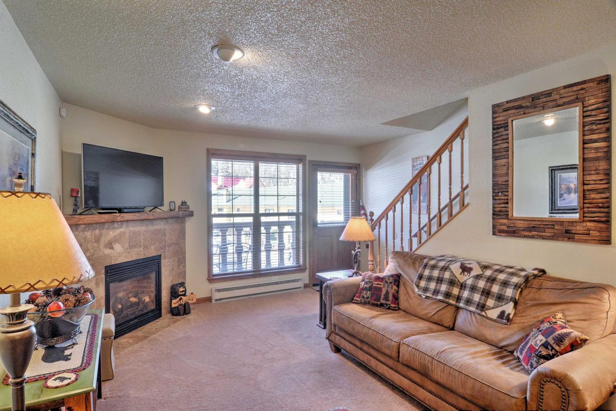 Red River Home With 2 Balconies - 1 Block To Main St Exterior foto